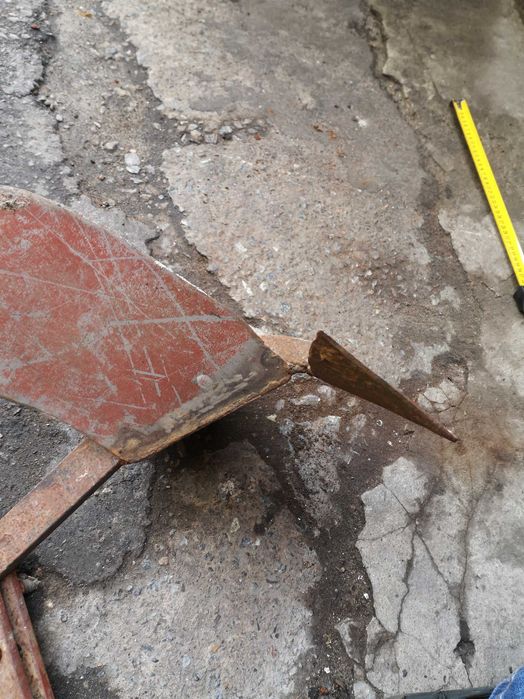 плуг роспашник для культивування землі під коня