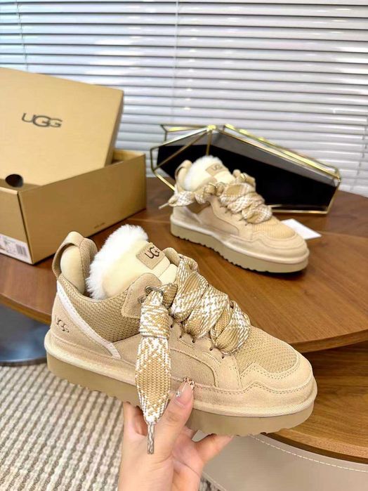UGG Lowmel r. 41