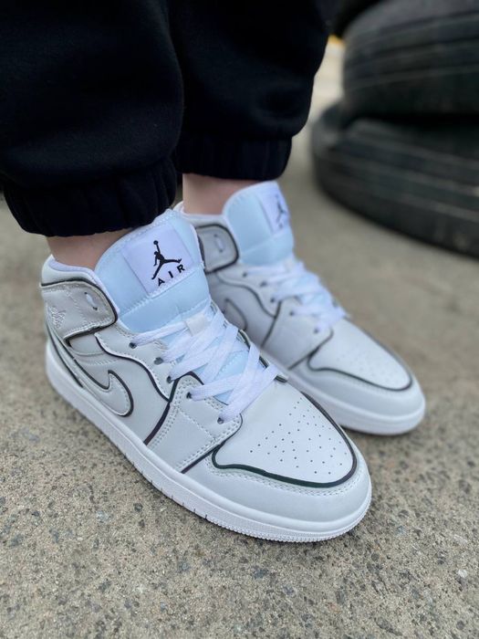 Buty Nike Air Jordan 1 Mid Iridescent White 36-40 damskie trampki