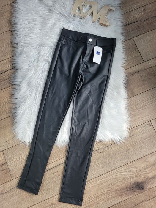 Czarne spodnie eko skóra spodnie skórzane
