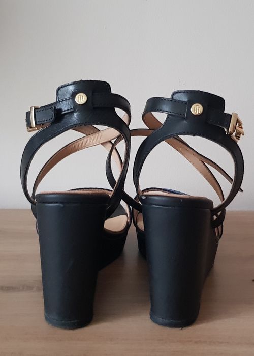 Sandały na koturnie Tommy Hilfiger