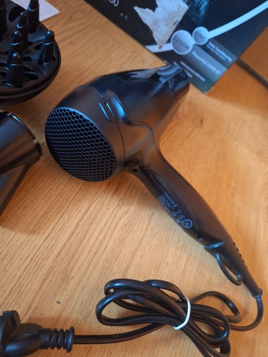 Remington IONIC DRY Suszarka do włosów 2200W
