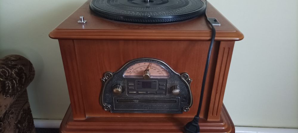 Gramofon retro winyle