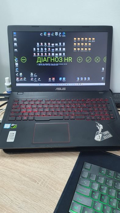 Ігровий ноутбук i7, 32 GB ОЗУ, 1050Ti, SSD 512+512, HDD 1TB Asus ROG