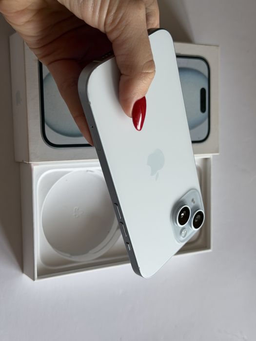 Iphone 15 baby blue