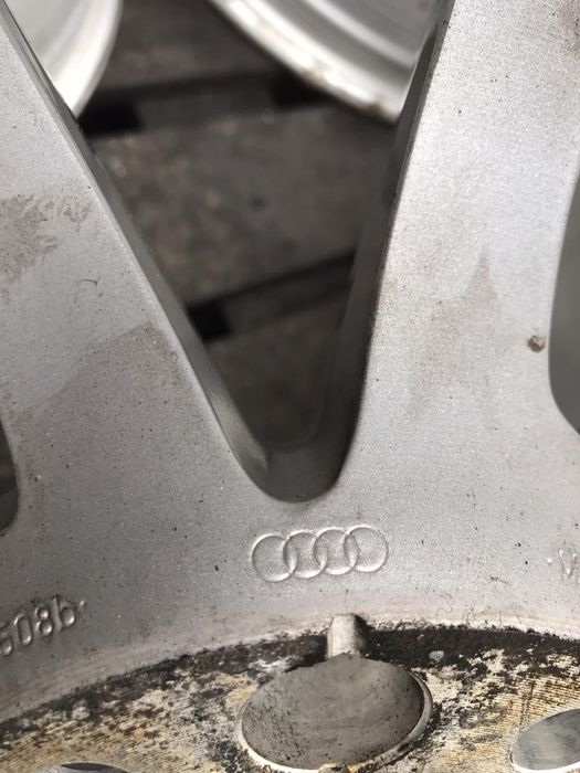 Диски Audi 5:112r17 комплект титаны б/у склад оригинал почти новые