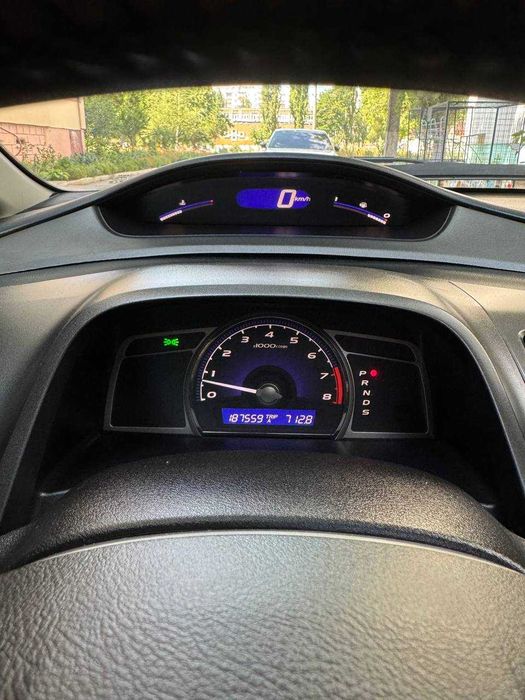 Honda Civic 4d Автомат