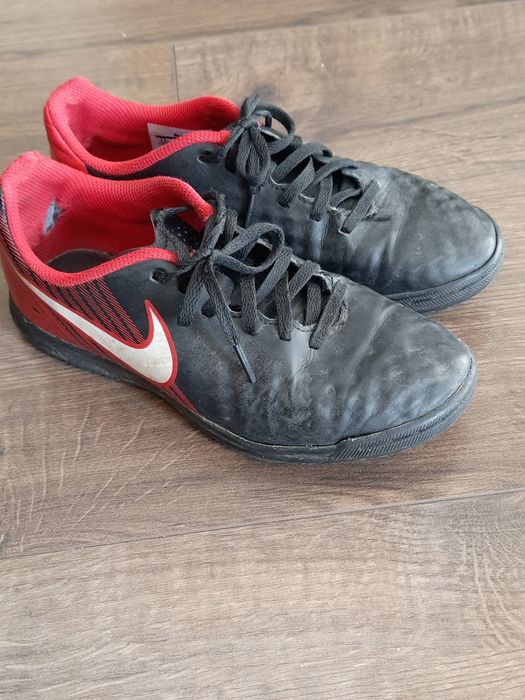 Nike halówki magistax rozm 35.5 używane za piwo