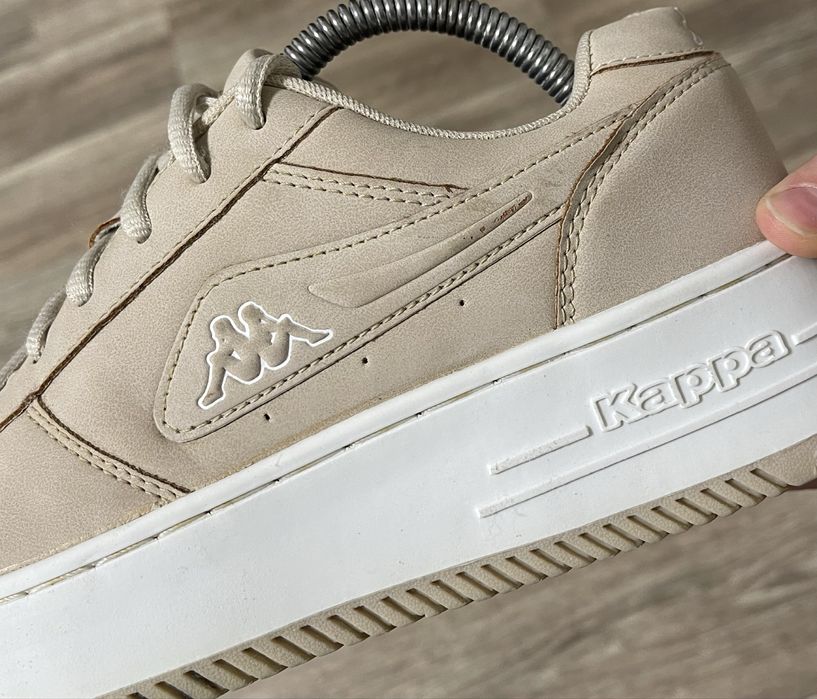 Kappa кросівки.