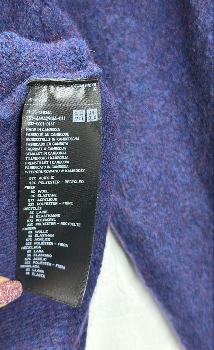 Светр  Uniqlo 100%  вовна