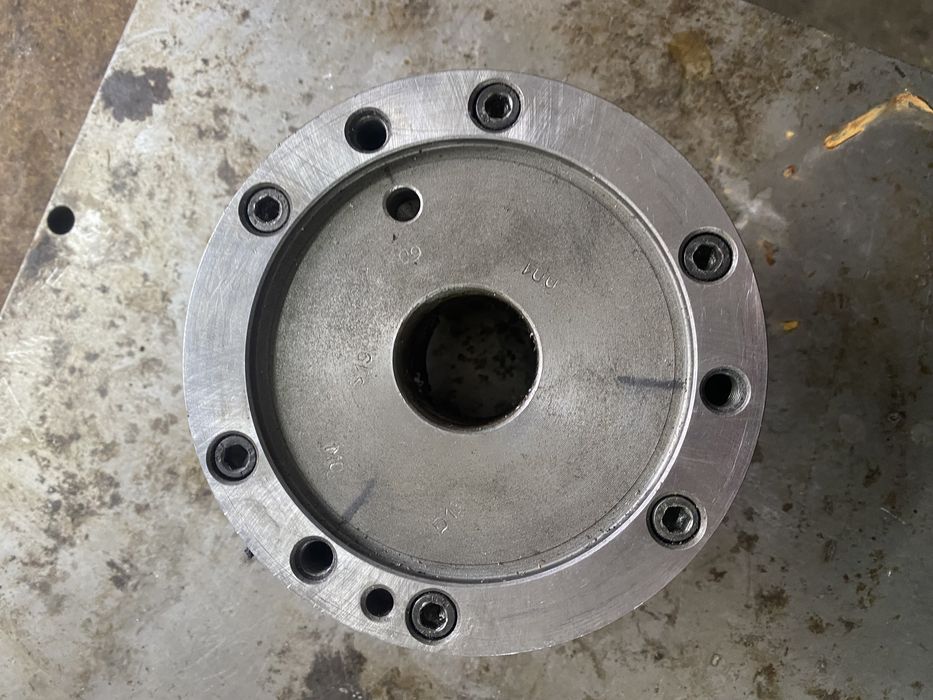 Патрон токарний ф125 польща СТ-125мм