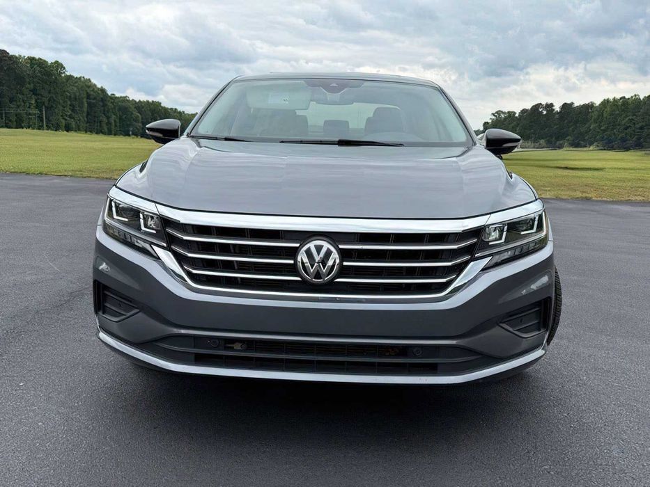 Volkswagen Passat Limited Edition      2022