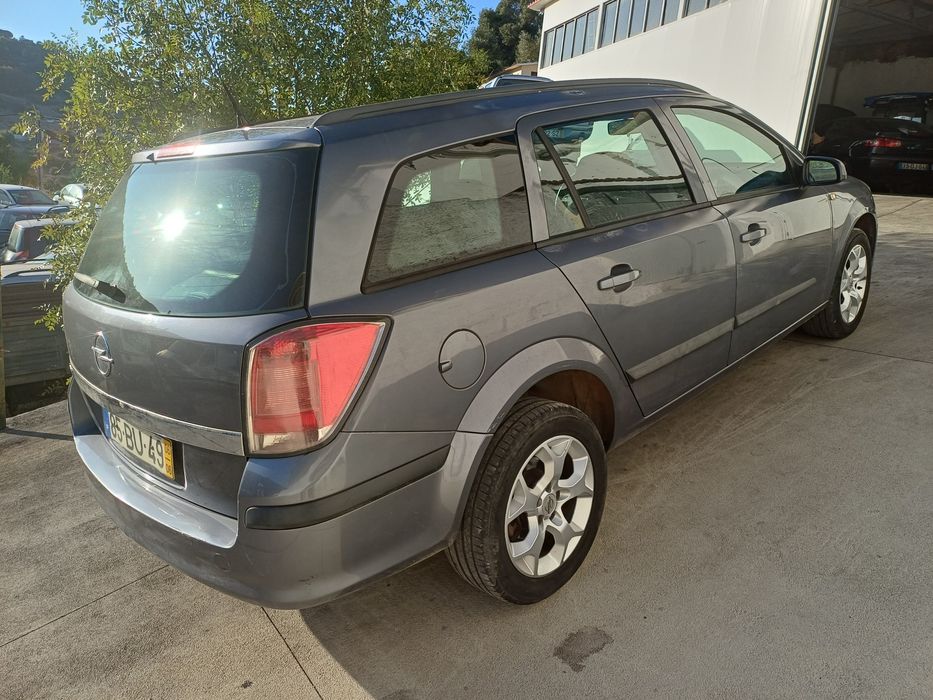 Opel Astra 1.4 Cosmo foto 3