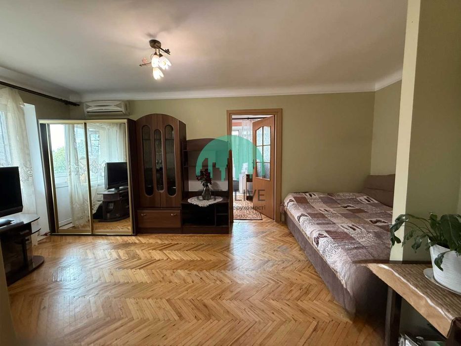 Продаж 2-кім квартири ,центр,парк. Вул.Коновальця ,і/о (63)