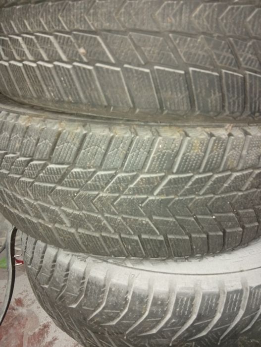 Продам зимнюю резину r15