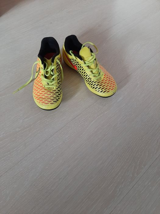 Бутси футбольні, копи Nike 30