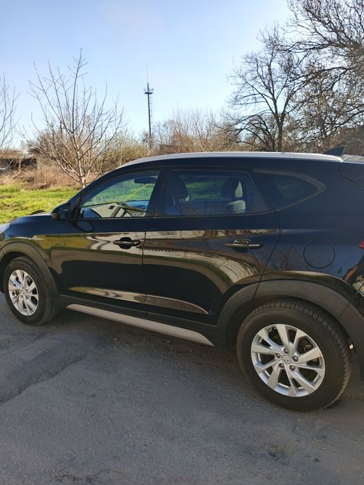Автомобиль  Hyundai Tucson 2016 2.0
