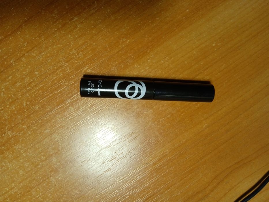 подводка для глаз чёрная