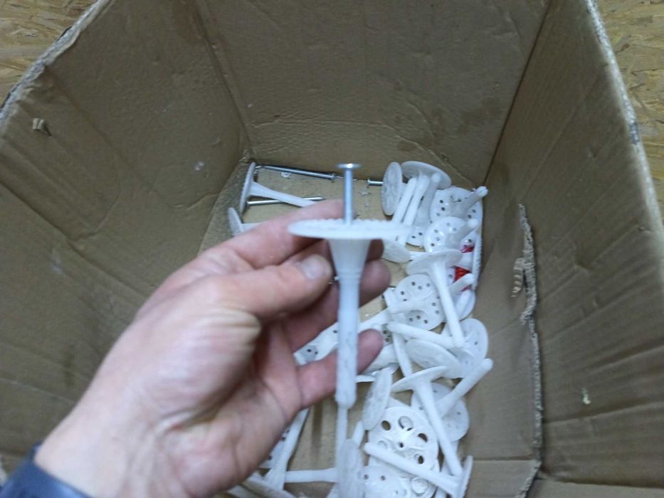 Talerzyk dociskowy do styropianu