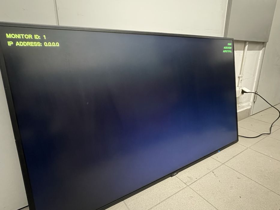 Monitor wielkoformatowy nec multisync v554