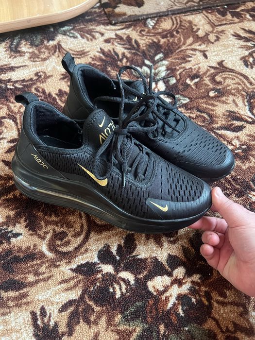 Кросівки жіночі Nike air