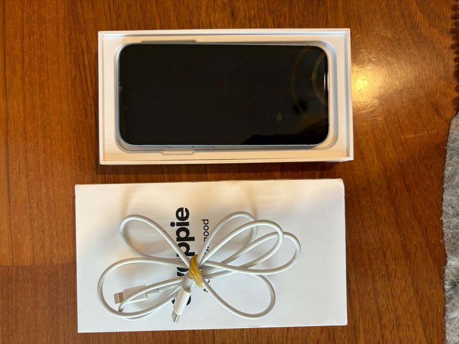 iPhone 14 256GB excelente