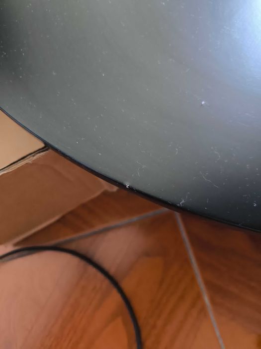 Mesa para sala de madeira lacada