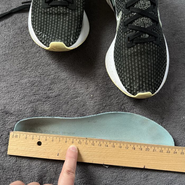 Жіночі кросівки Nike react flyknit. P. 37,5.