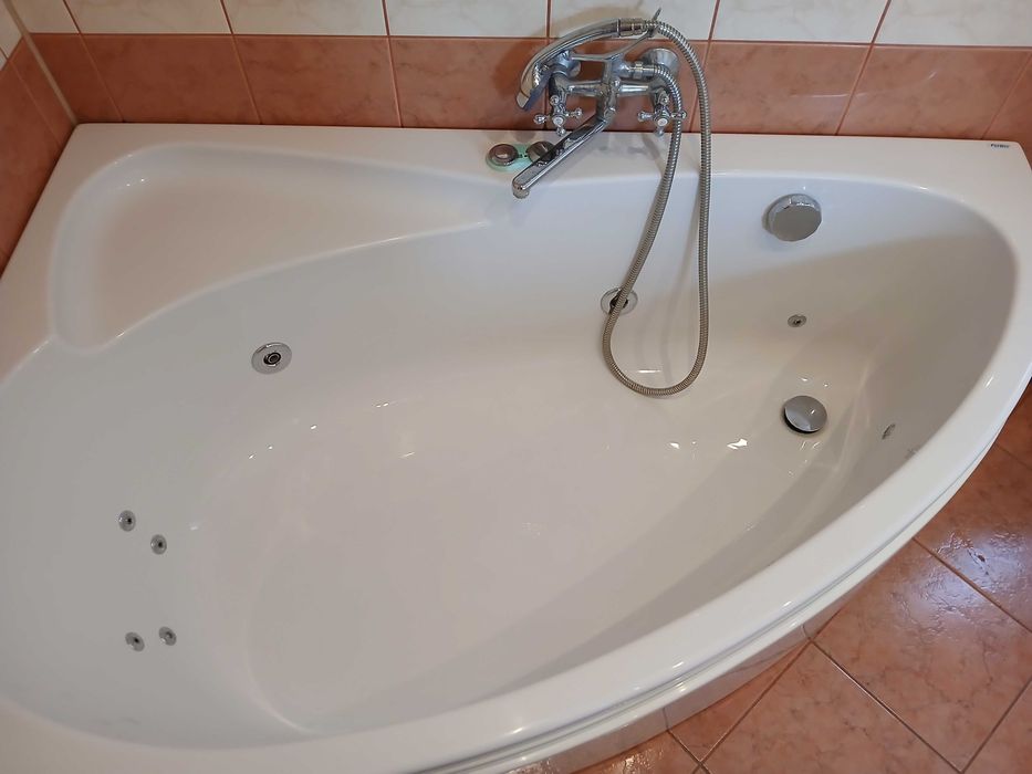 wanna z hydromasażem