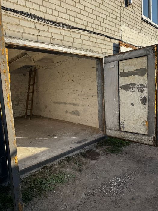 Гараж центр міста
