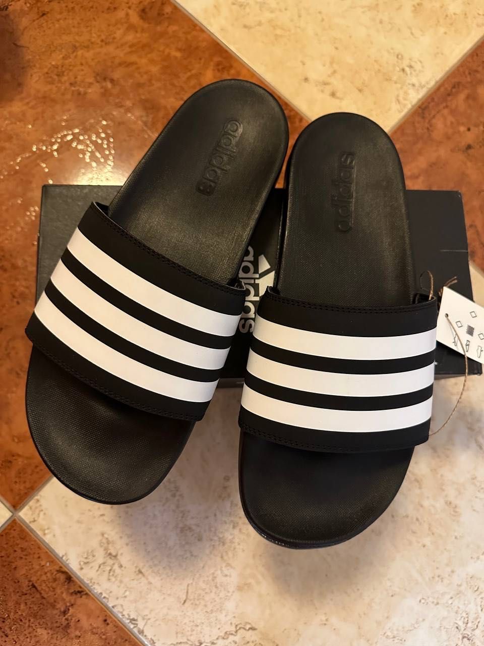 ADIDAS Adilette comfort AP9971 999 Olx