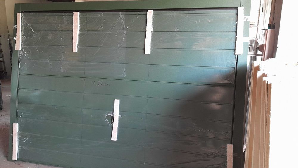 brama garażowa uchylna