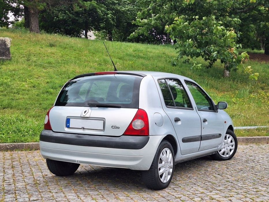 Renault clio vendo peças