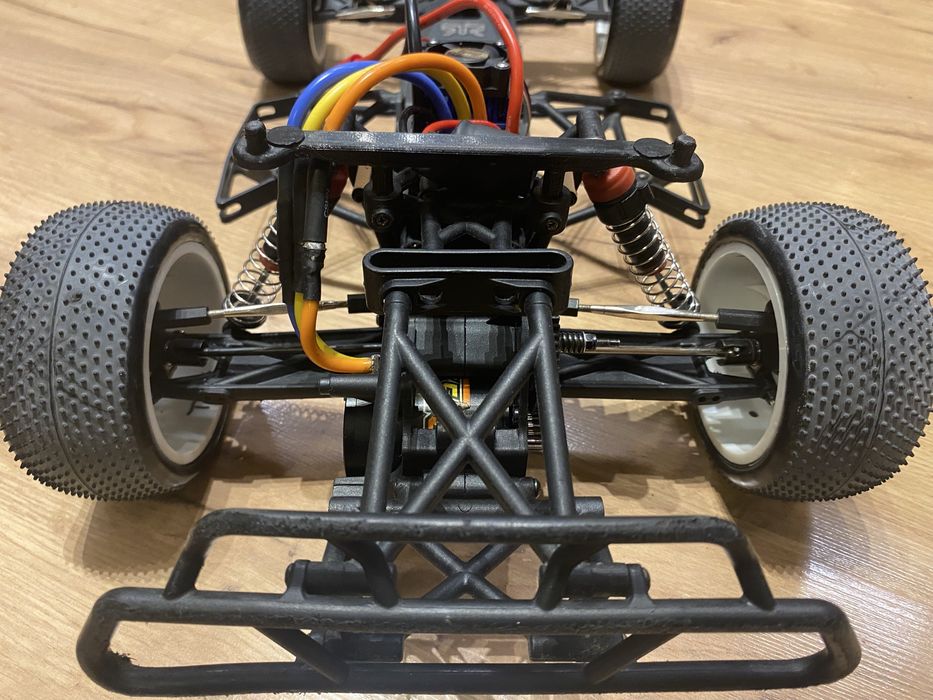Arrma fury w bardzo dobrym stanie po tuningu