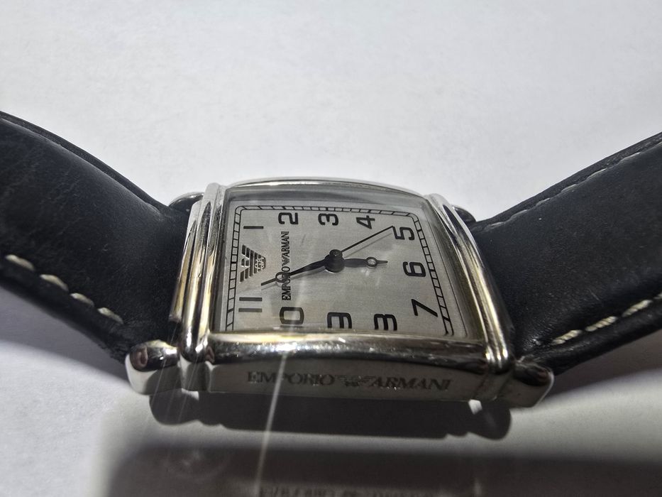 Годинник Emporio Armani з шкіряним ремінцем