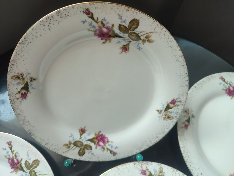 Śliczny zestaw sześciu talerzy deserowych porcelana Viva Italia