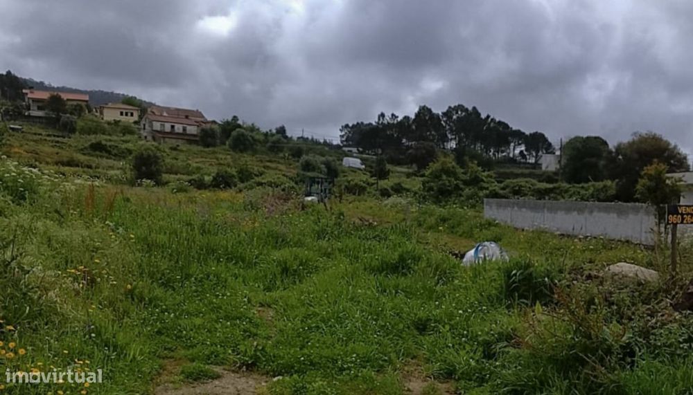 Venda de Terreno de construção com 1237m², Subportela, Viana do Cas — Subportela, Deocriste E Portela Susã, Viana do Castelo