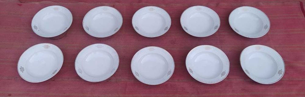 Продается посуда.