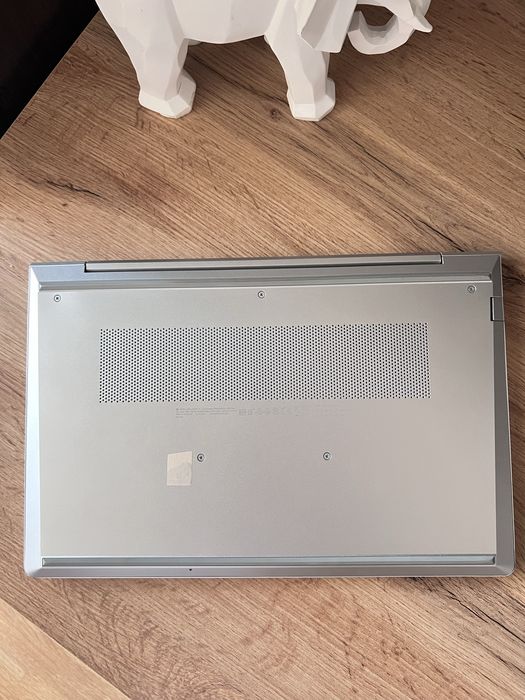 HP EliteBook 640 G9 14” i5-1245U / 16GB / 256GB SSD