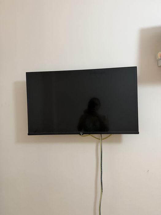 Televisao+suporte TCL 32”