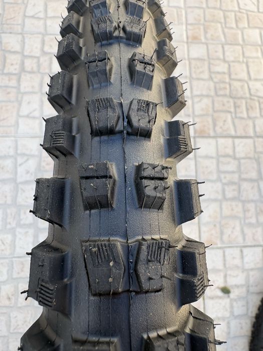 Pneu Specialized Butcher Gridgravity T9 27,5”x2,40” Novo