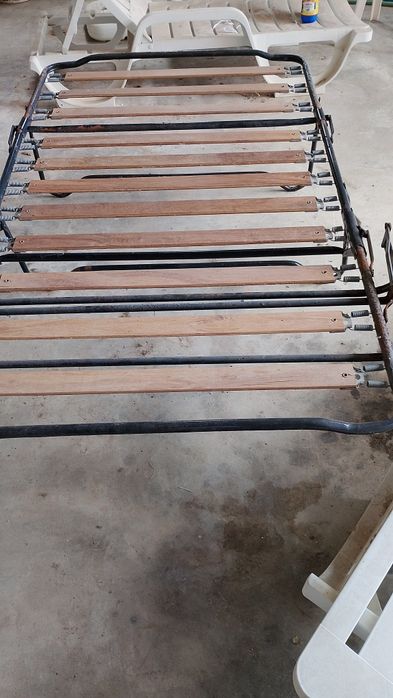 Cama oculta para sofá