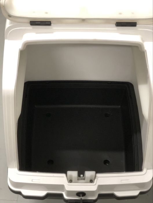 Caixa hermética entregas delivery 108L