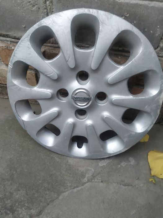 Предлагаю колесный колпак