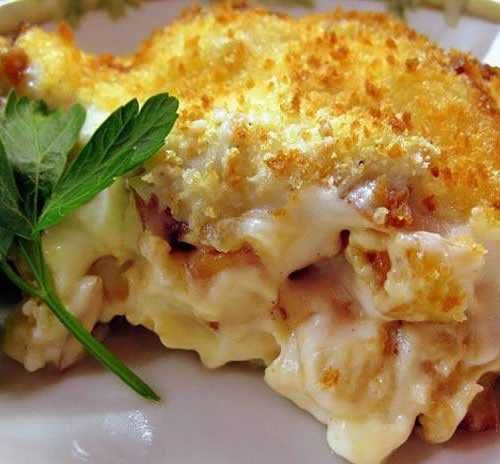 Comida caseira de Bacalhau à Brás ou com natas