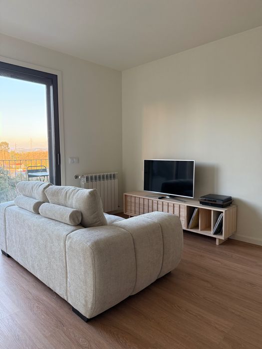 Sofá 2 lugares bege – novo –