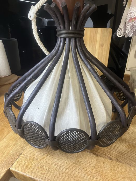 Lampa wisząca w starym stylu