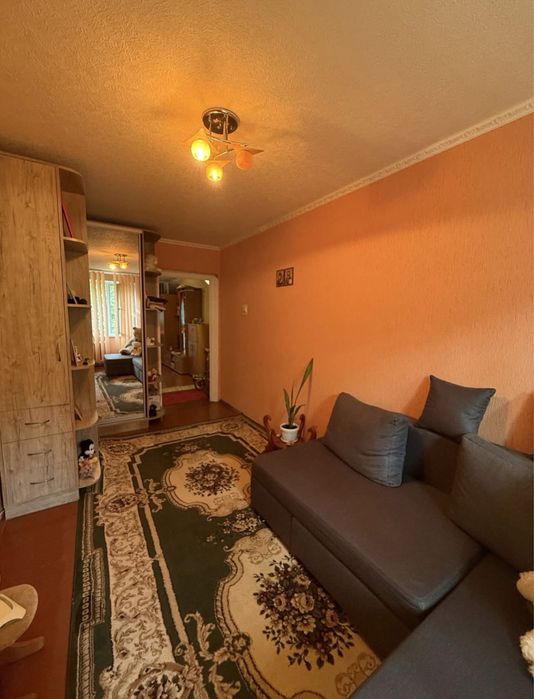 Продам 2/2/5 вул.Курсова 40.ЦЕНТР МІСТА