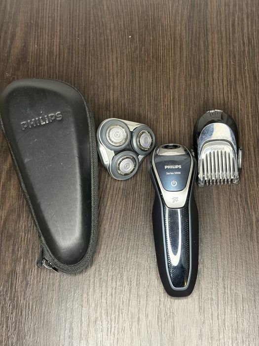 Електробритва Philips series 5000