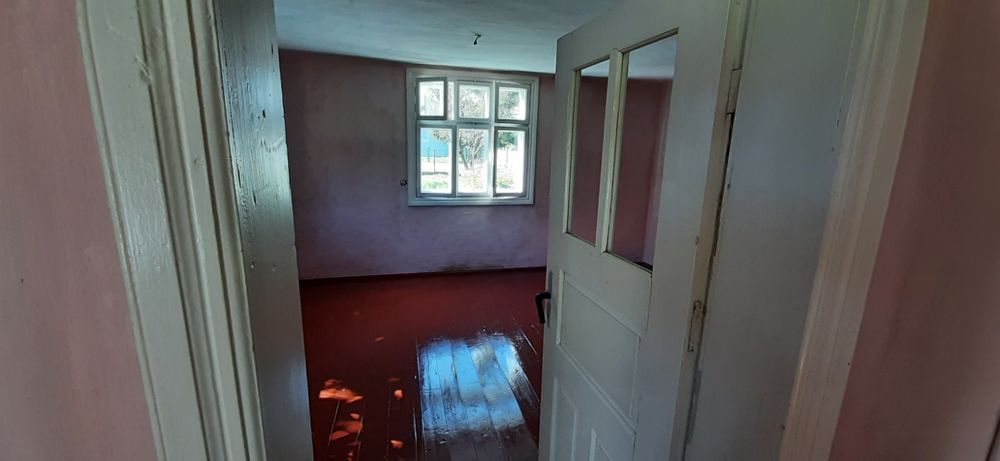 Продається будинок в центрі с. Завадів